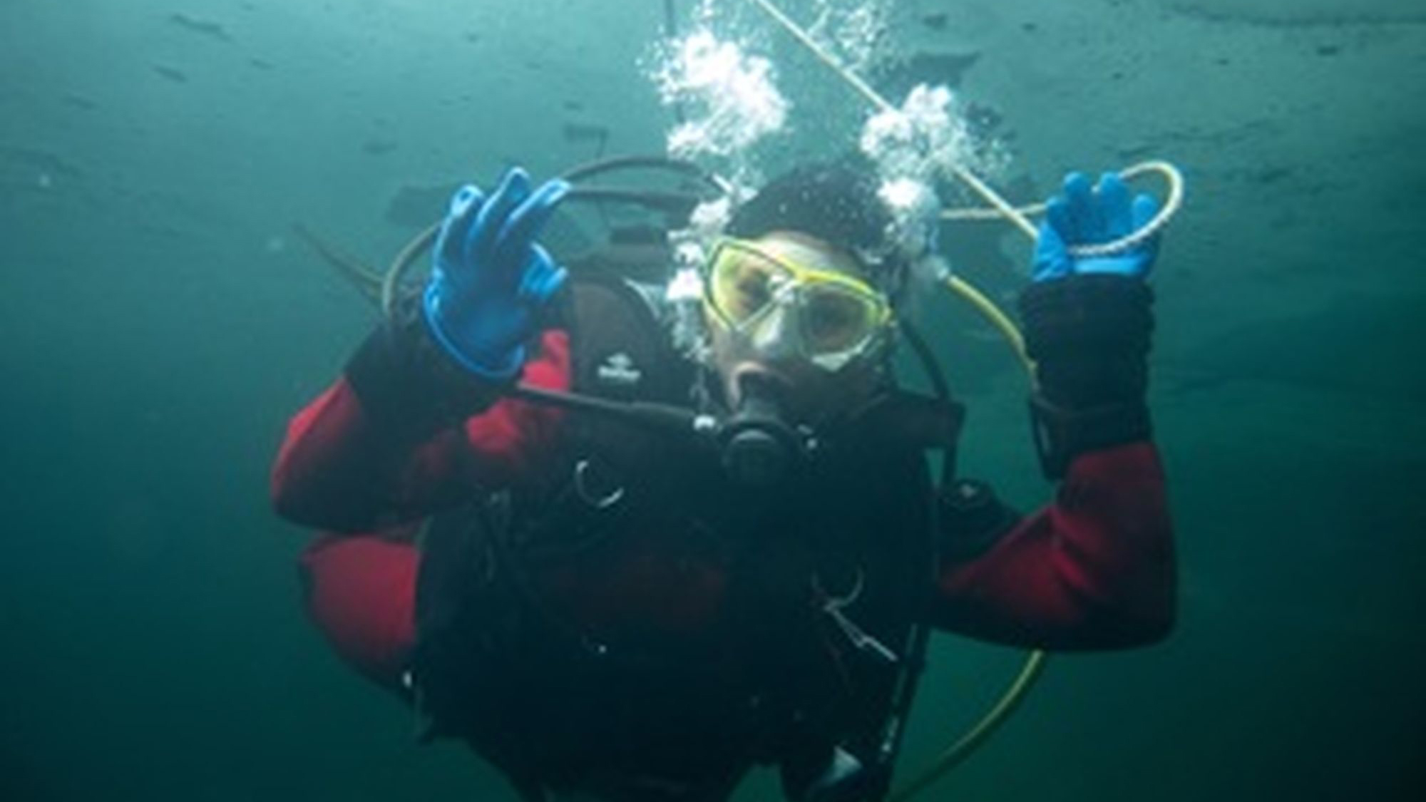 Plongée sous glace dans le 74